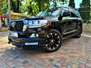 Land Cruiser TOYOTA LAND CRUISER 200 5.7 WALD

AUTOMAT -  ...