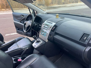 Corolla Verso Toyota Corolla Verso
------
De vinzare automo...