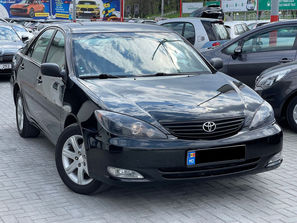Camry Toyota Camry
------
CREDIT - LEASING - SCHIMB...