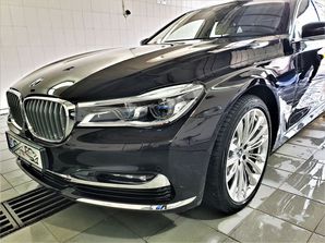 Seria 7 (Toate) BMW 7 Series
------
BMW 750Li xDrive (G12) In...