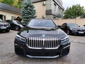 Seria 7 (Toate) BMW 7 Series
------
2020 BMW 745 e PlugIn Hyb...