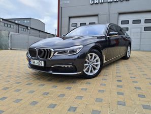 Seria 7 (Toate) BMW 7 Series
------
2018 год - 740e plug-in  ...