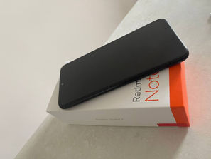 Samsung Xiaomi Redmi 7
------
Xiaomi Redmi 7 în stare...