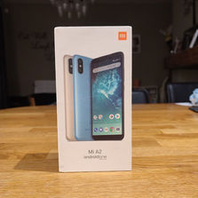 Samsung Xiaomi Mi A2 Global Version, Android 12 sau Ubu...