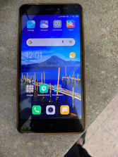 Samsung Redmi 4x
------
Лежит без дела, все работает,...