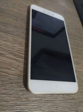 Samsung Продам смартфон Xiaomi Redmi 5A 2/16GB (gold)
...
