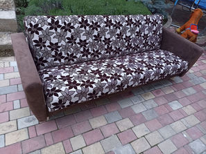 Mobilier Divan
------
Stare că nou livrare gratuita
-...