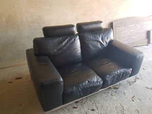 Mobilier Vand canapea
------
Lungime 1.80m
Latime 90c...