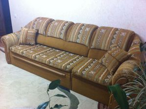 Mobilier Мягкий уголок
------
SE VINDE UNGHER FIRMA&quot; C...