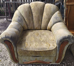 Mobilier Кресло раскладное фирма Комфорт
------
Кресло...