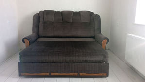 Mobilier Pat pentru dormitor
------
Vând pat pentru do...