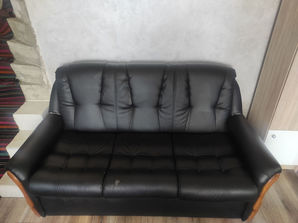 Mobilier Vind pat din eco-piele
------
Vind pat din ec...