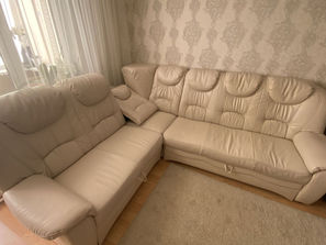 Mobilier Coltar din piele artificiala
------
Vînd colt...