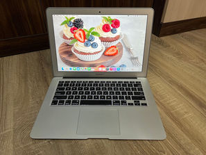 Laptop-uri Macbook Air 13, i7/ 8gb/ 256gb/ 134 cicluri
--...