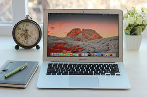 Laptop-uri Apple MacBook Air 2018 (Core i7 5650u/8Gb Ram/1...