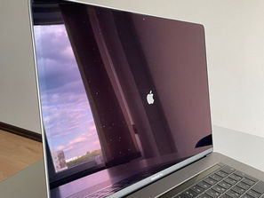 Laptop-uri MacBook Pro 15 2018 32Gb / Intel i7 2.6 MHz / 1...