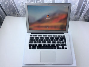 Laptop-uri MacBook AIR 13 anul 2015 Intel i5 , 8/256gb
--...