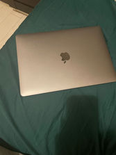 Laptop-uri MacBook Pro 13 TouchBar - Silver, 500gb, 2020
...