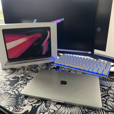 Laptop-uri MacBook M1 512GB ca nou !
------
Laptopul n a...
