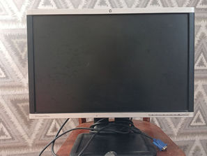 Calculatoare de masa Vind monitor in stare buna are 50latimea si 40 ...
