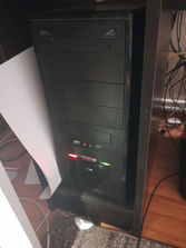Calculatoare de masa Настольный компьютер
------
Видеокарта GT 710...