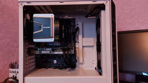 Calculatoare de masa Calculator Gaming
------
CPU - AMD Ryzen 5600...