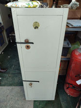 Safeuri Продам сейф
------

------
Pret/Цена: 1 500...