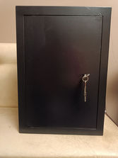 Safeuri Продаю сейф
------
Продаю сейф для хранения о...