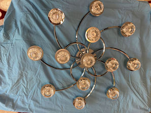 Iluminat Liustra
------
PRODAM LIUSTRA
------
Tip
C...