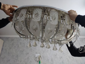 Iluminat Sare bună
------
Lusta funcțională, perfectă ...