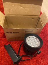 Iluminat Vind lămpi led
------
Vind lămpi led 20 bucăț...