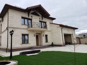 Altele Fasad din piatra de cotilet
------
200lei/m2 ...