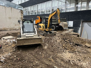 Altele Bobcat kamaz Demolare si evacuare Buldoexcavato...