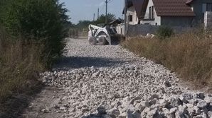 Altele Oferim servicii de reparație si construcție a d...