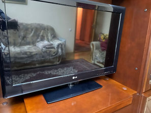 Televizoare LG 32. Stare perfecta
------
Model 32 LS 3400...