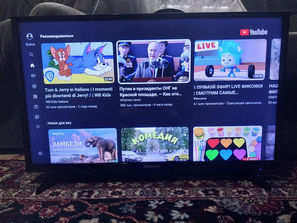 Televizoare Hisense Smart-TV Diagonala 82sm.Lucreaza perfec...