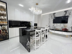 Posta veche Apartament cu 3 camere, 110 m², Poșta Veche, Ch...
