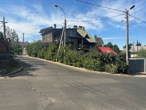 Buiucani Buiucani, 100 m2. Teren 2,5 ari.
------
Ofert...