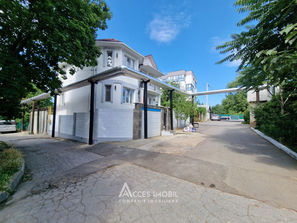 Buiucani Casă în 2 niveluri! Buiucani, str. Constantin B...