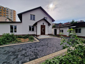 Buiucani Casă în 2 niveluri! str. Suceava, Buiucani, 150...