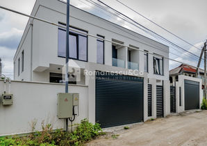 Durlesti Duplex modern în variantă albă, dat în exploata...