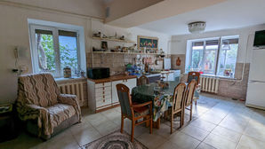 Durlesti Casă în Durlești /str N.Gribov, 165m2 pe 6ari.
...