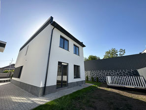 Durlesti 120 m2 3 ari
------
De vânzare casă cu 2 nive...