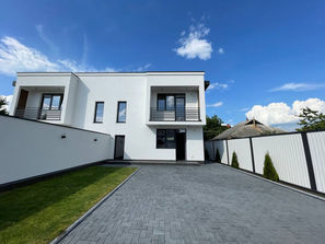Durlesti Duplex în 2 nivele, Durlești, 160 mp + 3 ari!
...