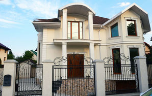 Durlesti Casa la cheie
------
Se vinde casa la cheie, ...