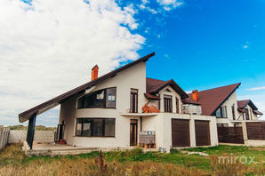 Durlesti Se vinde casă, Poiana Domnească!
------
Se vi...
