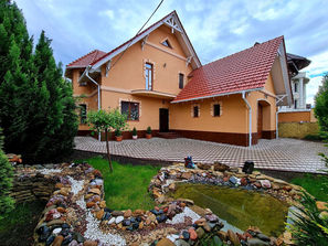 Durlesti Casă! str. Sfîntul Andrei, Durlești, 250m2 + 6 ...