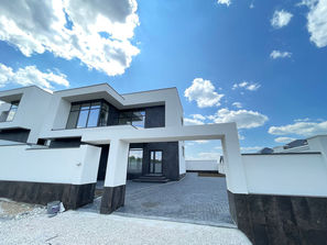 Durlesti Casa Str.Alexandru Donici
------
Durlesti
Ca...