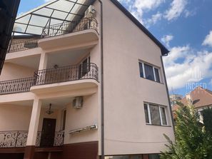 Telecentru Casa de lux Zona Valea Morilor
------
Va prop...