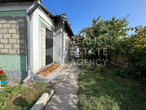 Balti Vânzare - casă cu 1 nivel, 67 mp + 6 ari, str. ...